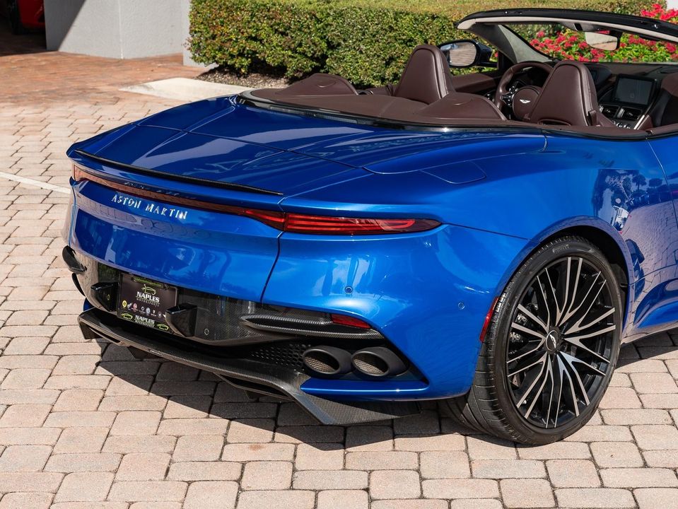 2020 Aston Martin DBS