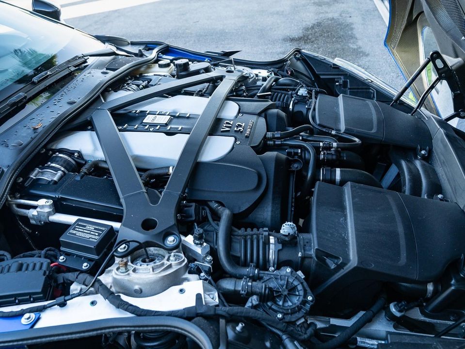 2020 Aston Martin DBS