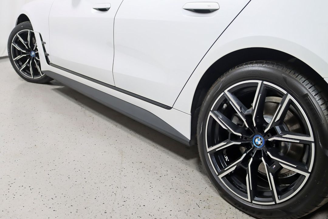 2022 BMW i4