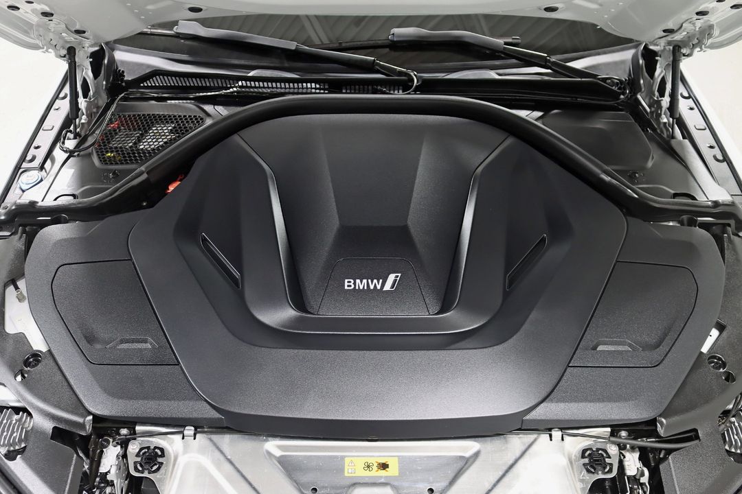 2022 BMW i4