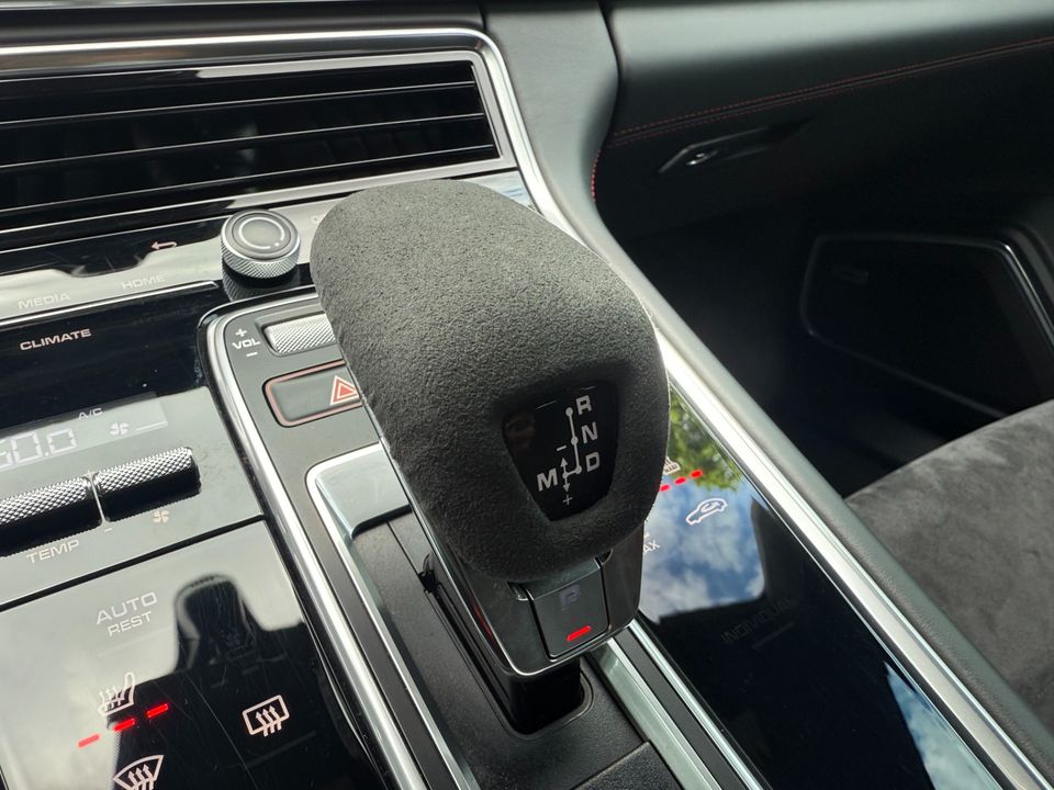 2022 Porsche Panamera
