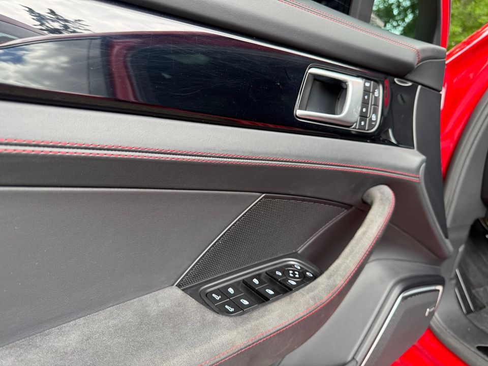 2022 Porsche Panamera