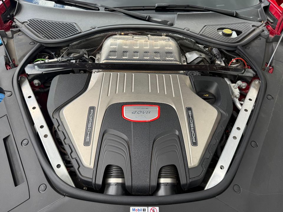 2022 Porsche Panamera