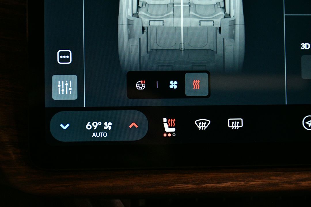 2023 Rivian R1S