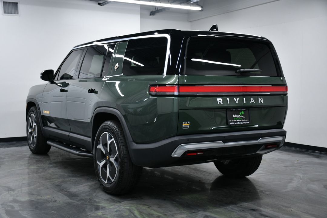 2023 Rivian R1S