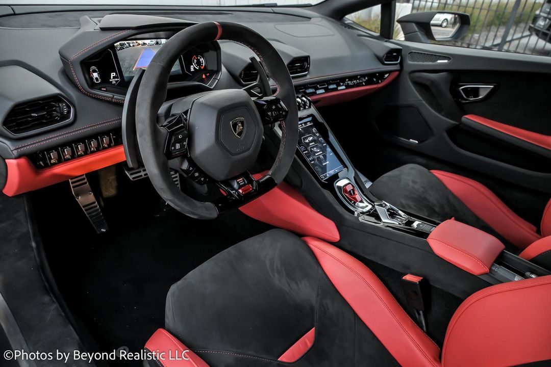 2023 Lamborghini Huracan Sterrato