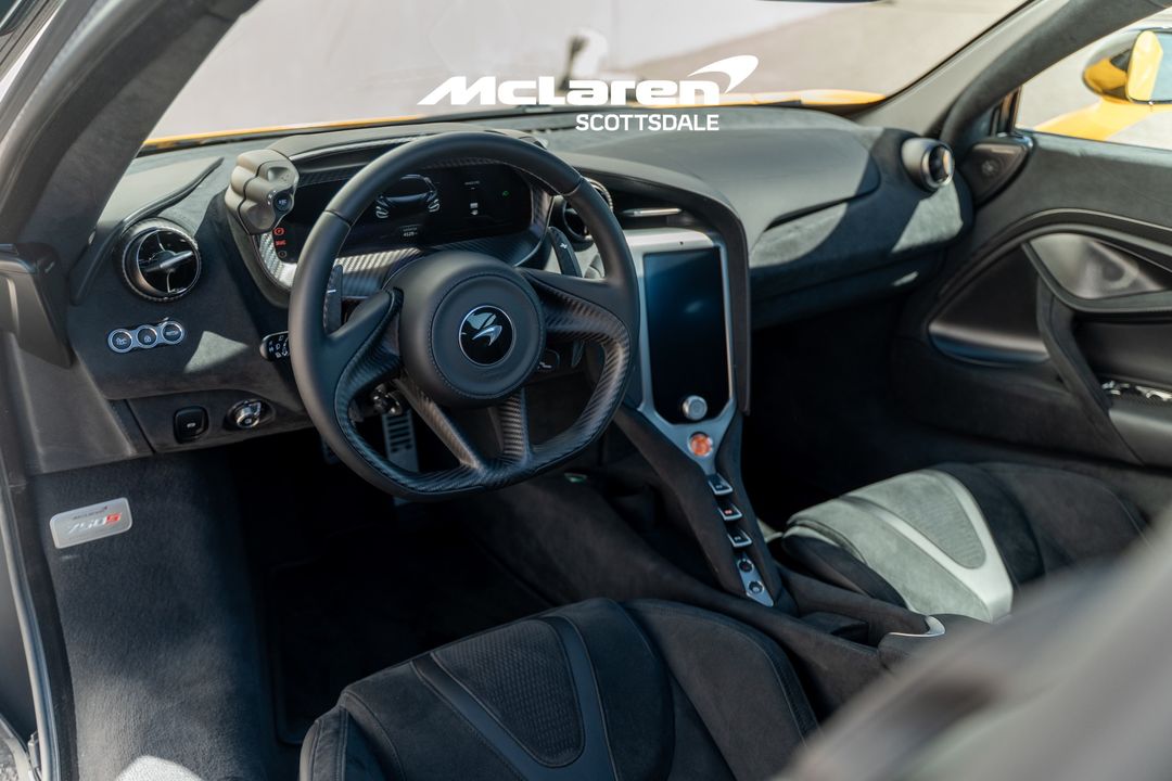 2025 MCLAREN 750S