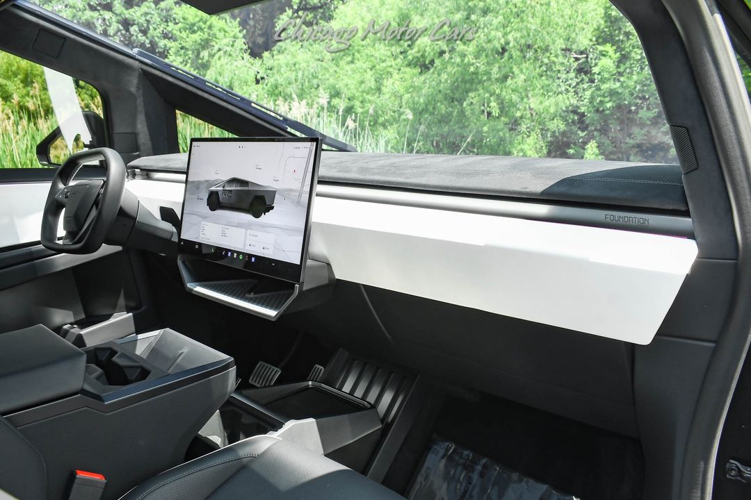 2024 Tesla Cybertruck