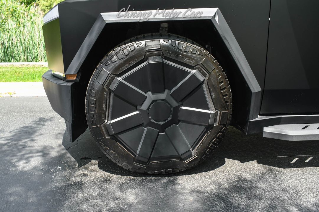2024 Tesla Cybertruck