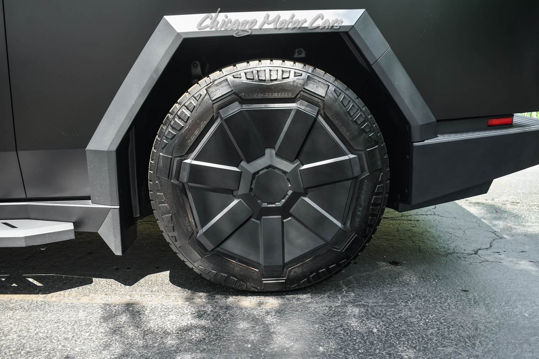 2024 Tesla Cybertruck