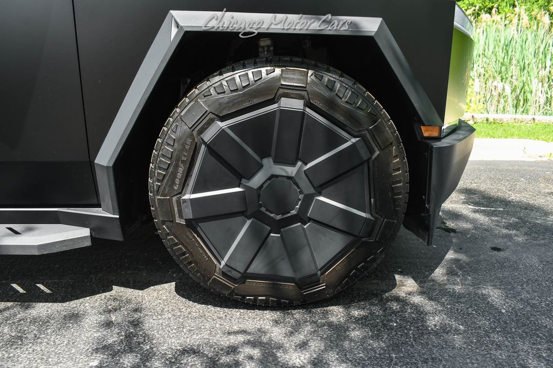 2024 Tesla Cybertruck