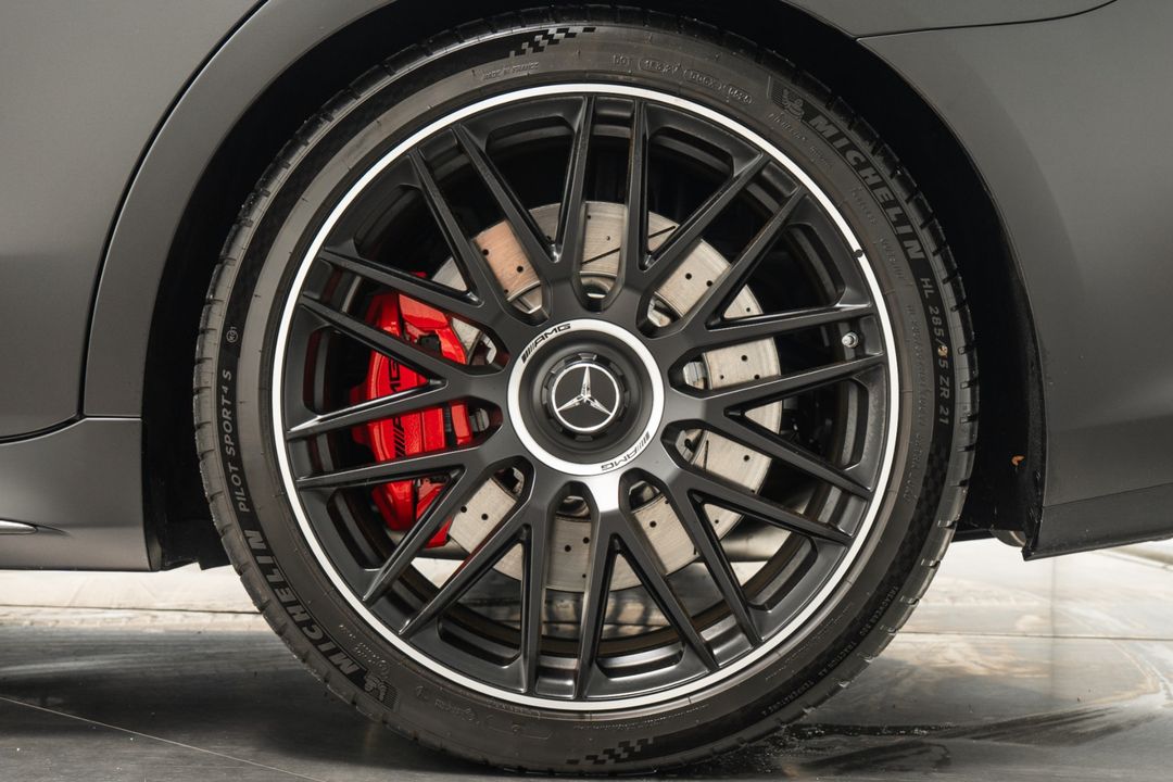 2025 Mercedes-Benz S63