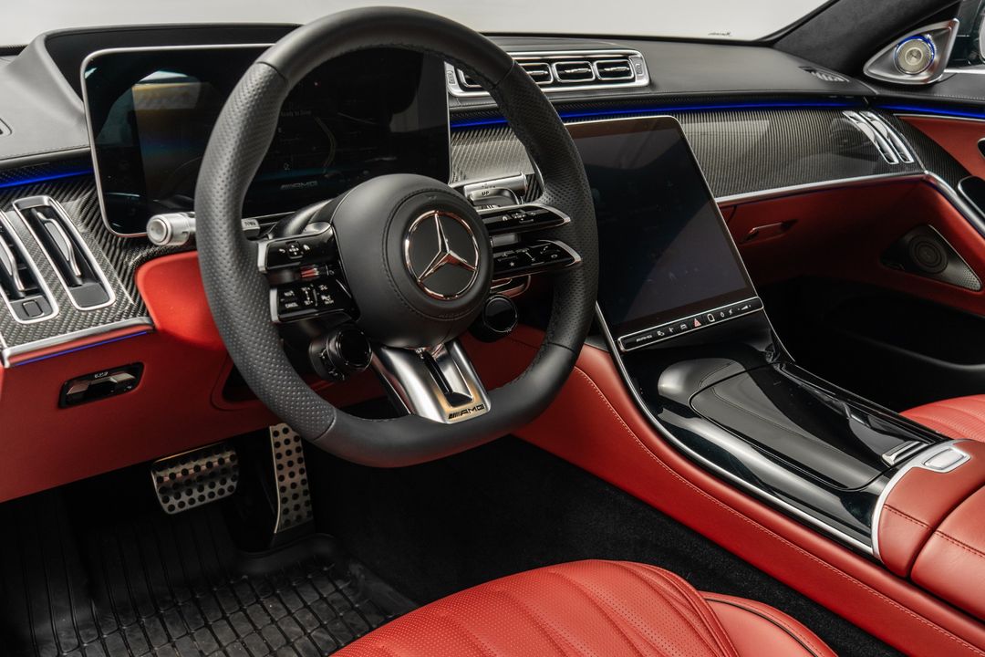 2025 Mercedes-Benz S63
