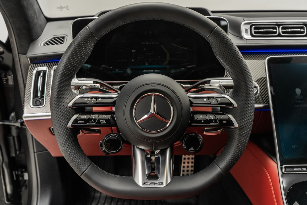 2025 Mercedes-Benz S63