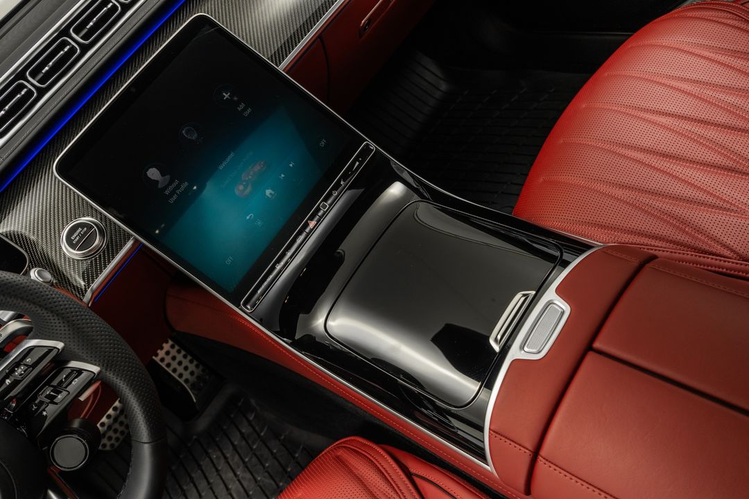 2025 Mercedes-Benz S63