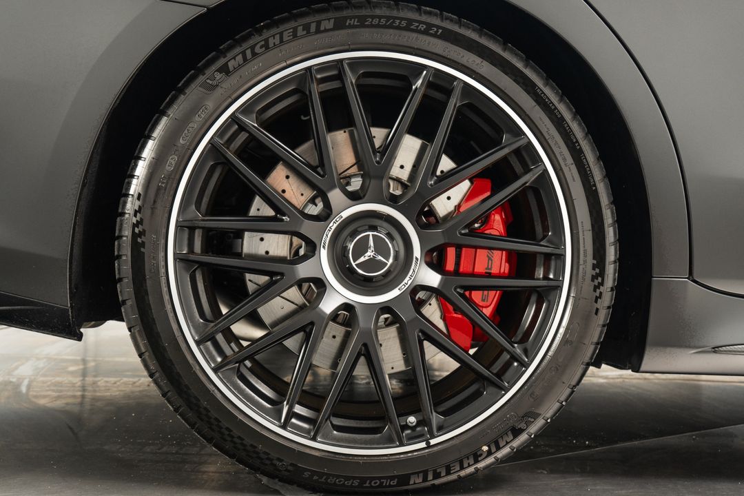 2025 Mercedes-Benz S63