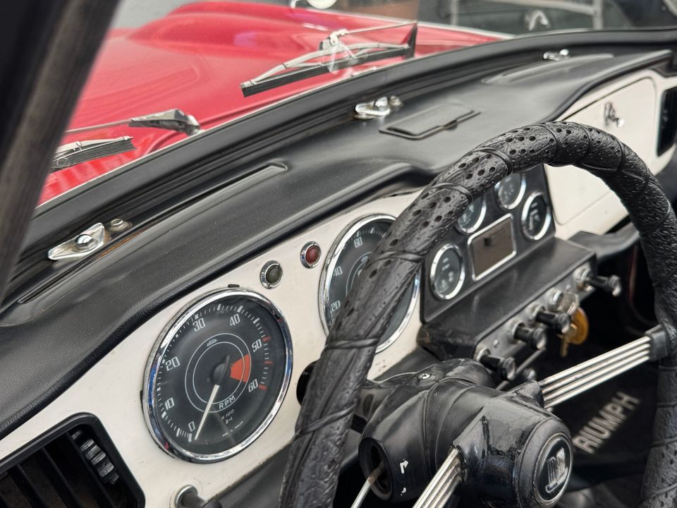 1964 TRIUMPH TR4