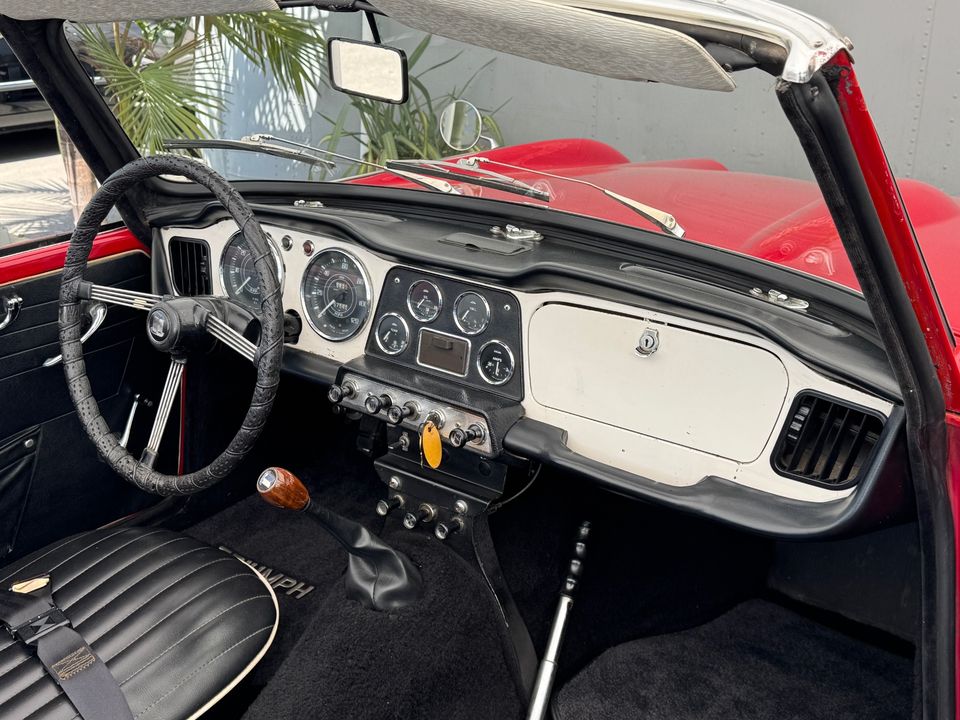 1964 TRIUMPH TR4