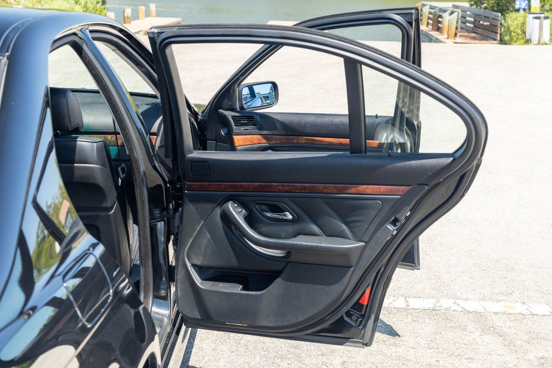 2000 BMW 5 Series