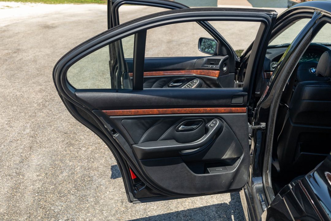 2000 BMW 5 Series