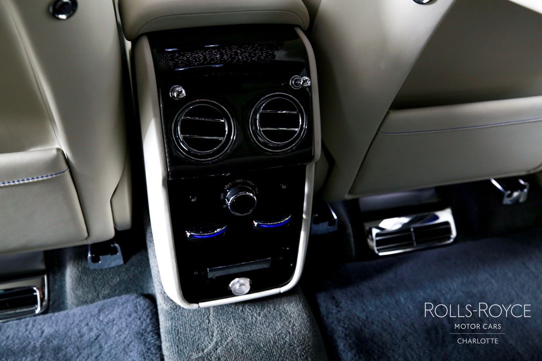 2024 Rolls-Royce Black Badge Cullinan