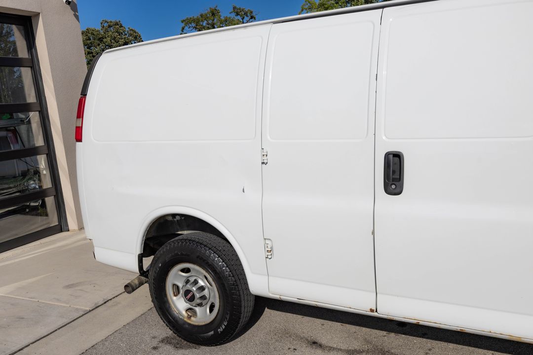 2013 GMC Savana
