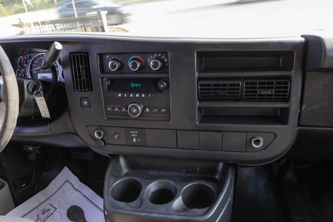2013 GMC Savana