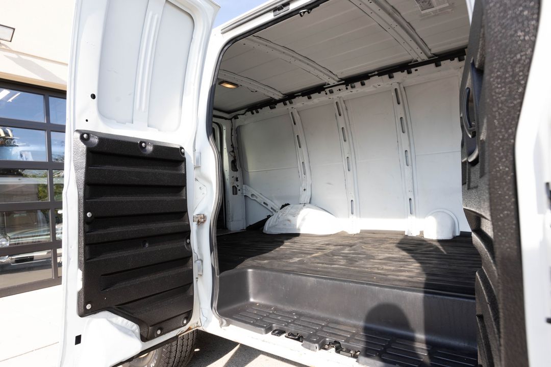 2013 GMC Savana