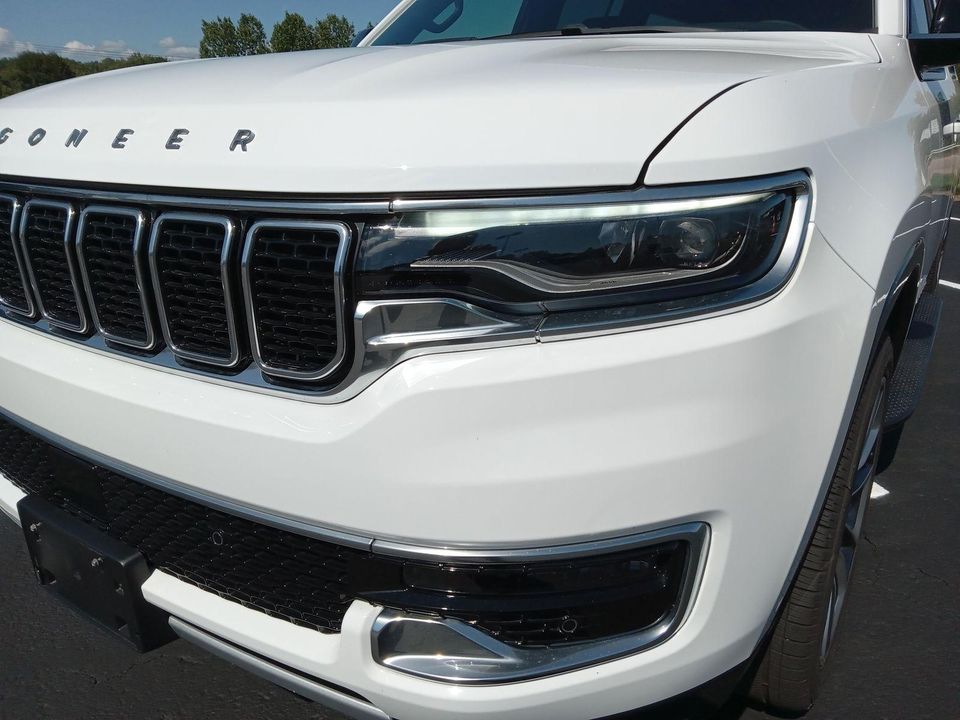 2023 Jeep Wagoneer