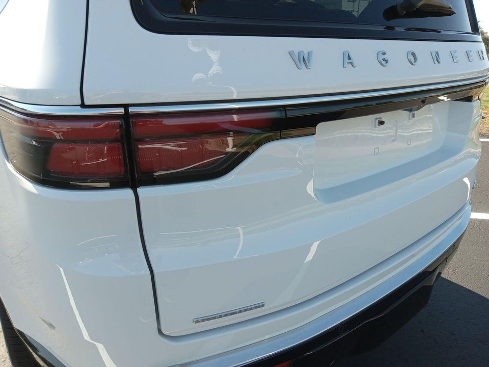 2023 Jeep Wagoneer