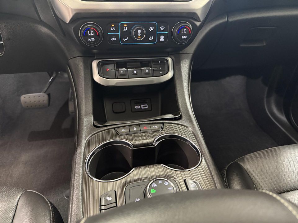 2022 GMC Acadia
