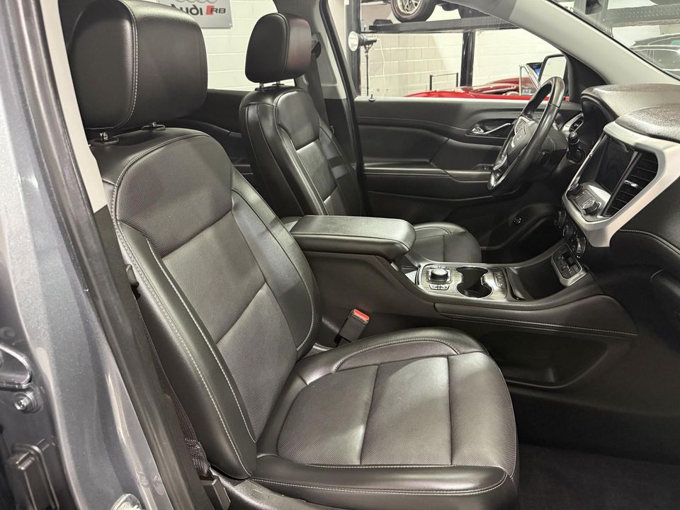 2022 GMC Acadia