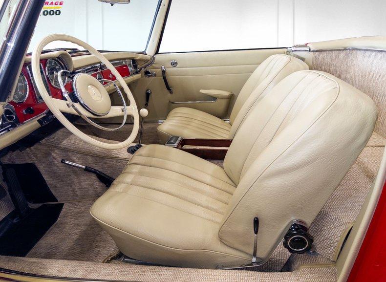1966 Mercedes-Benz 230 SL Roadster