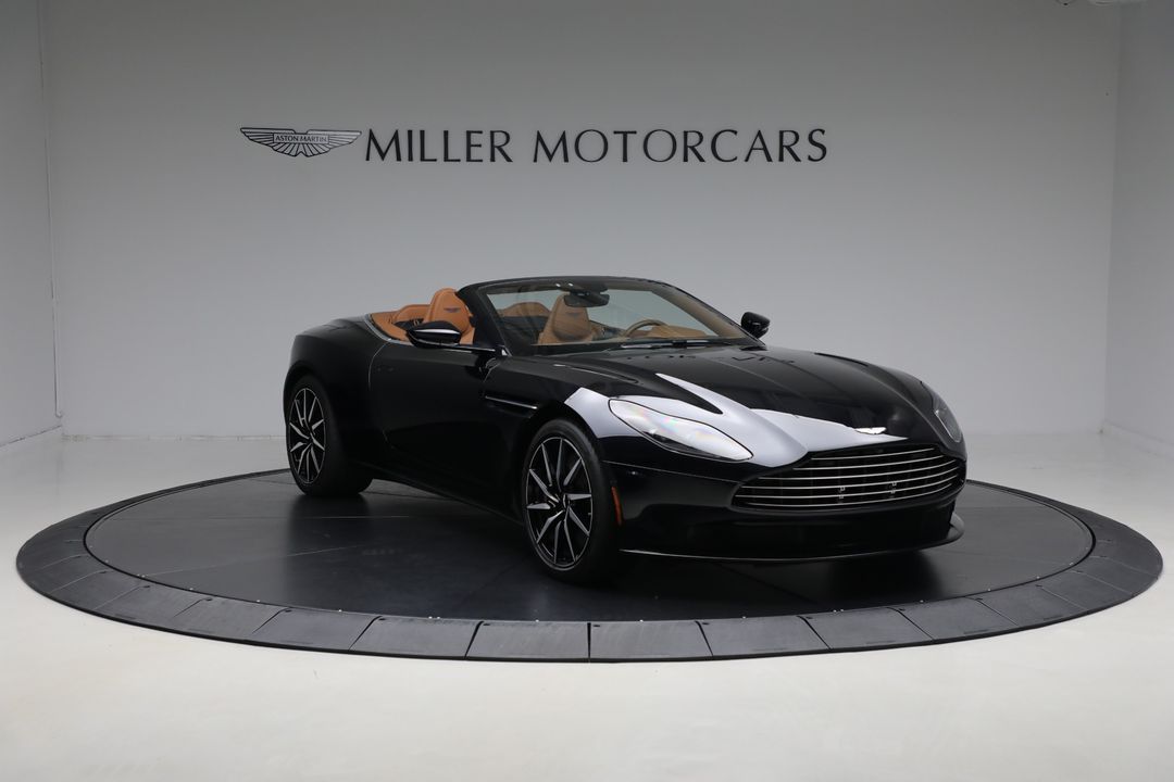 2022 Aston Martin DB11