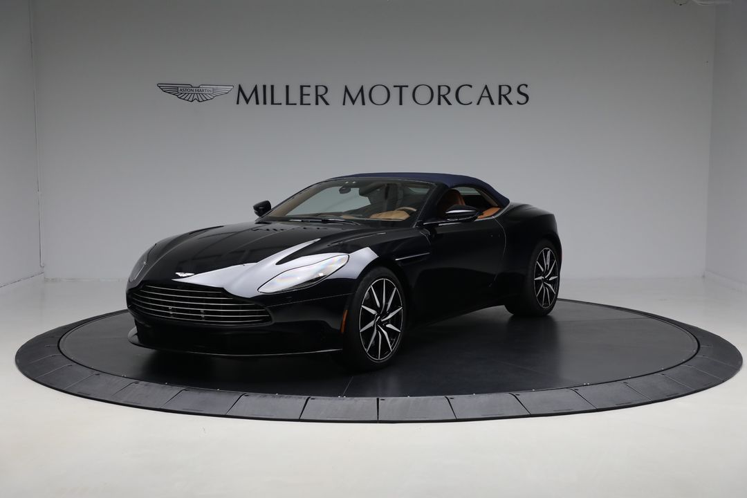 2022 Aston Martin DB11