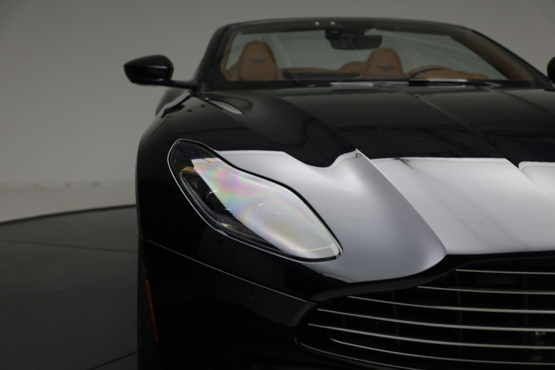 2022 Aston Martin DB11
