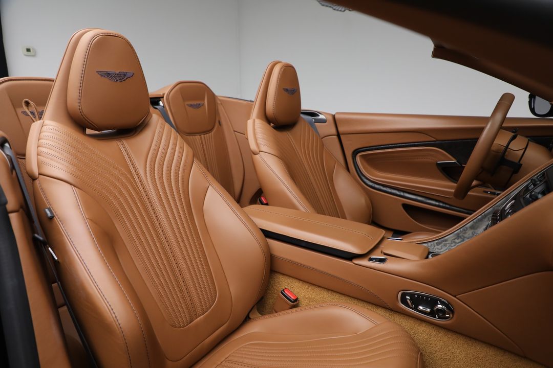 2022 Aston Martin DB11