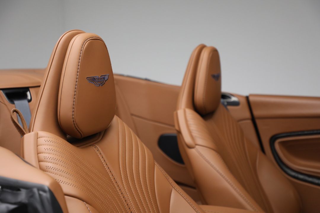 2022 Aston Martin DB11