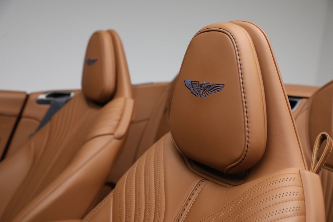 2022 Aston Martin DB11