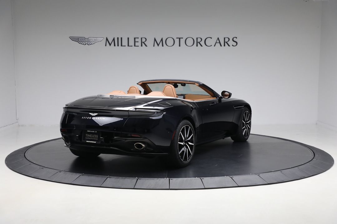 2022 Aston Martin DB11