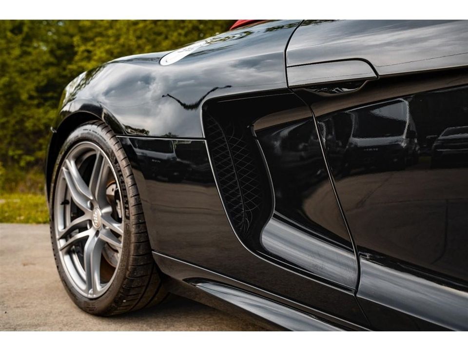 2011 Audi R8