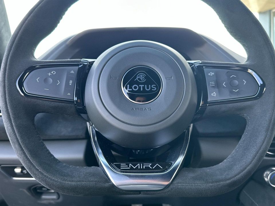 2025 Lotus Emira