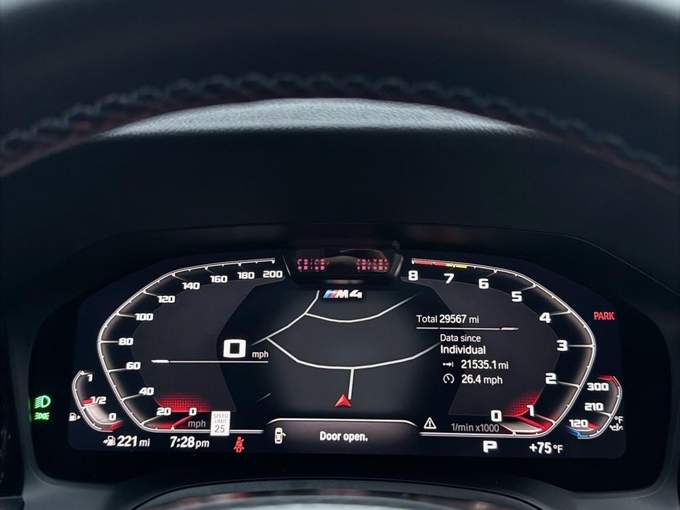 2022 BMW M4