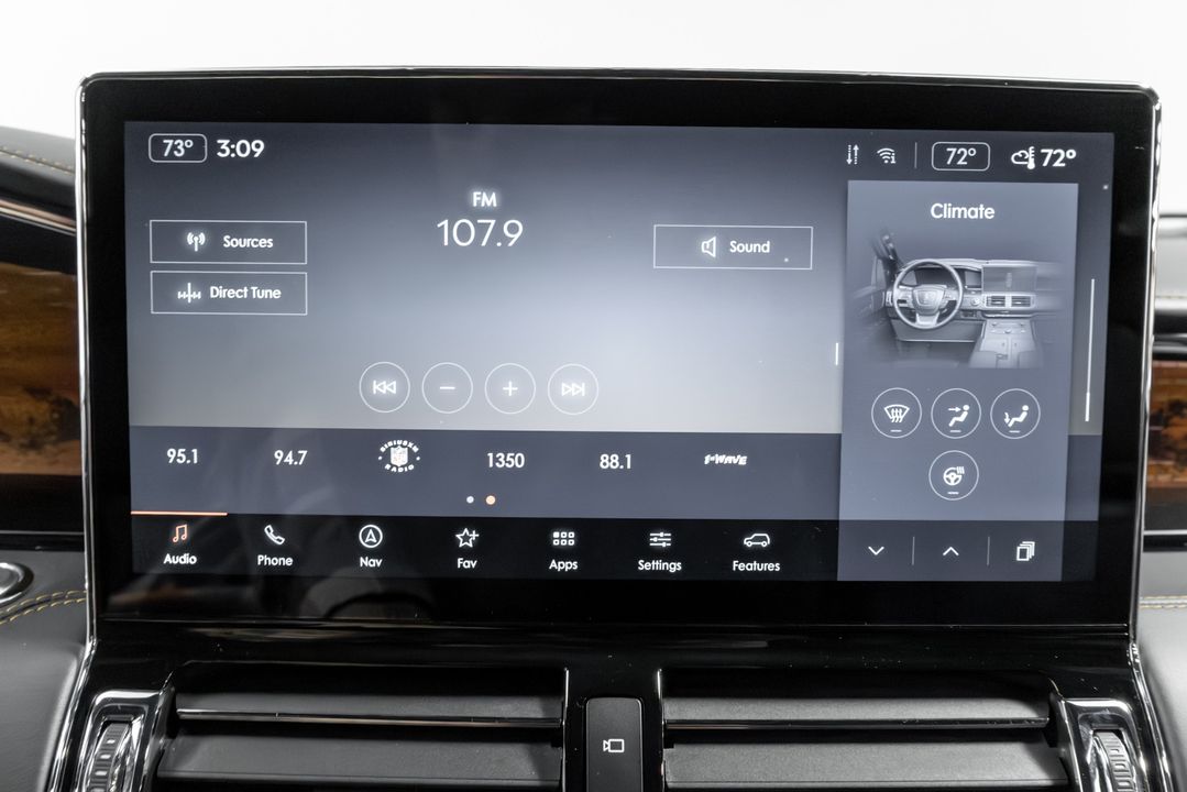 2022 Lincoln Navigator