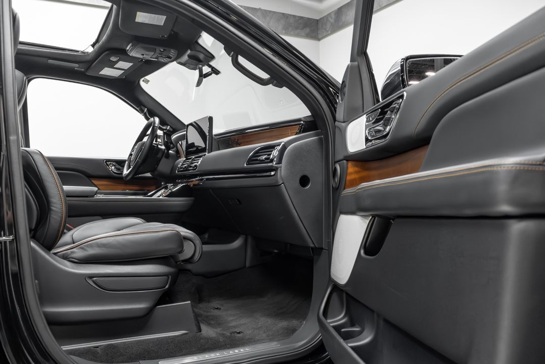 2022 Lincoln Navigator