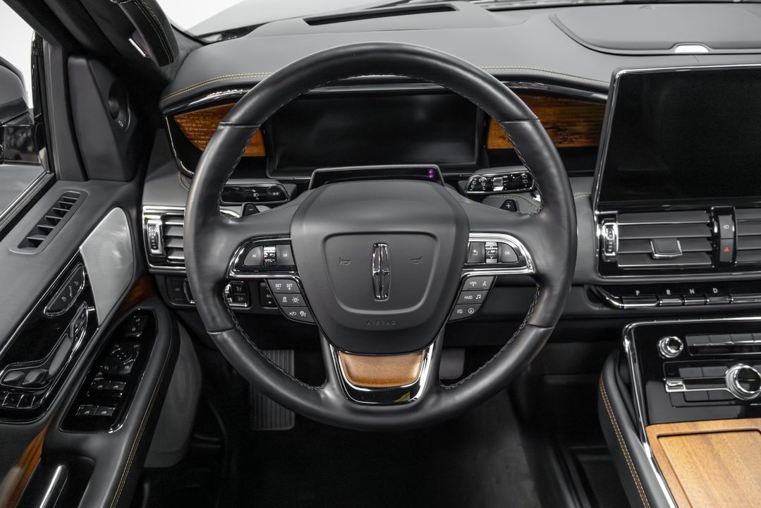 2022 Lincoln Navigator