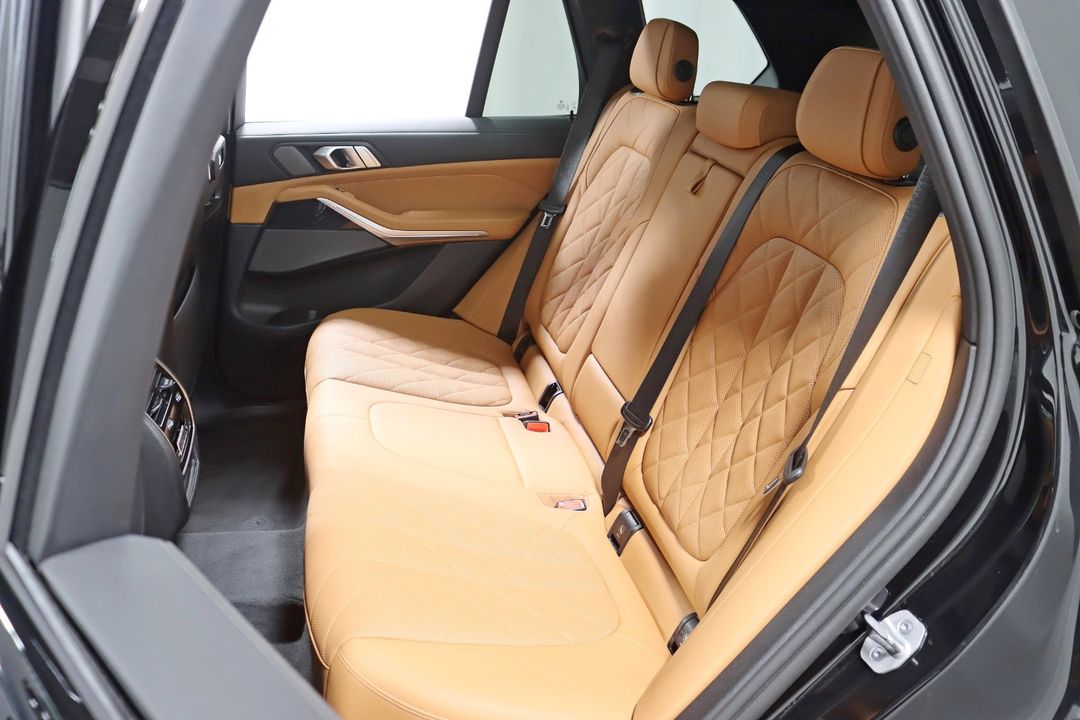 2025 BMW X5