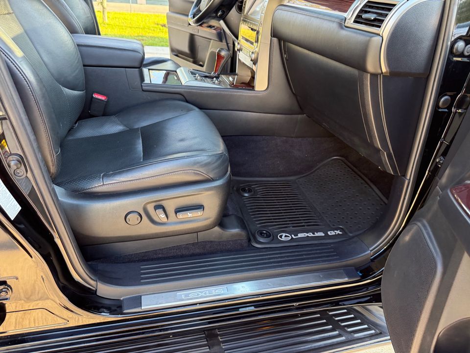 2014 Lexus GX 460 VERY CLEAN