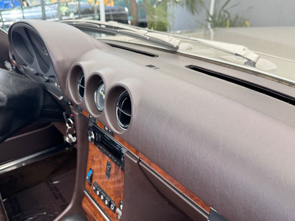 1988 Mercedes-Benz 560-Class