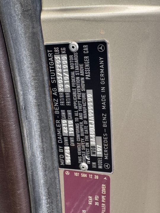 1988 Mercedes-Benz 560-Class